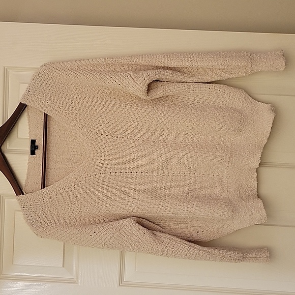 debut Sweaters - Debut Knit Boutique Sweater V Neck